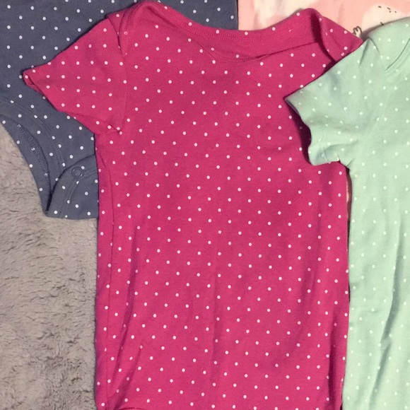 Carters set of 5 onesies, NWT, 18 month - Picture 5 of 7